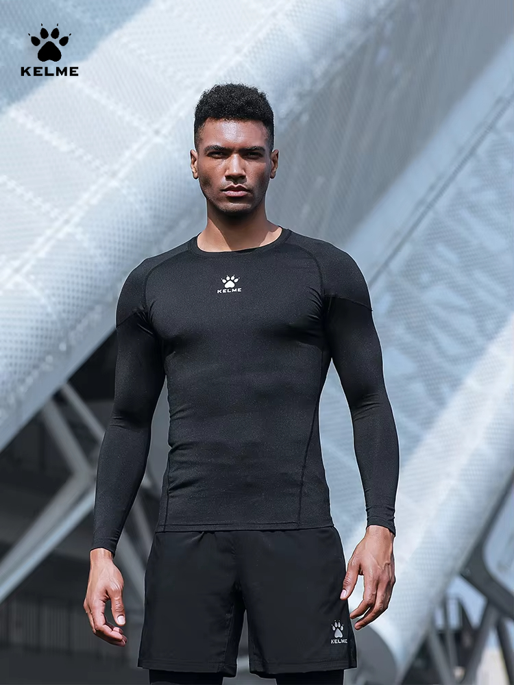 Kelme الرجال في الهواء الطلق ا - مراجعة Running Gear Long Sleeve وسعره