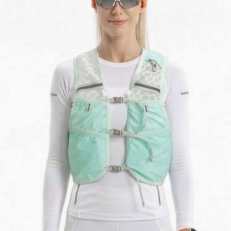 سترة ترطيب للجري مع جيبين للزج - مراجعة Running Gear وسعره