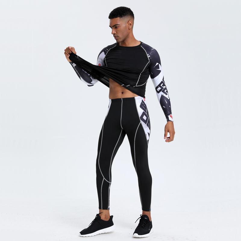 بدلة اللياقة البدنية الرياضية  - مراجعة Running Gear وسعره