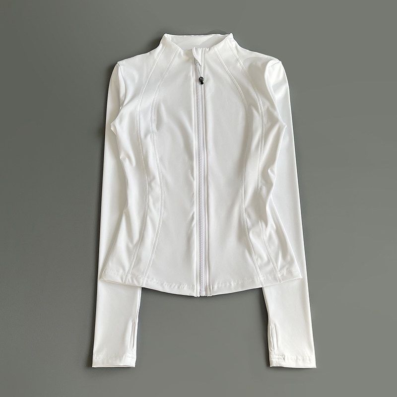 جاكيت رياضي نسائي بأكمام طويلة - مراجعة Running Gear وسعره