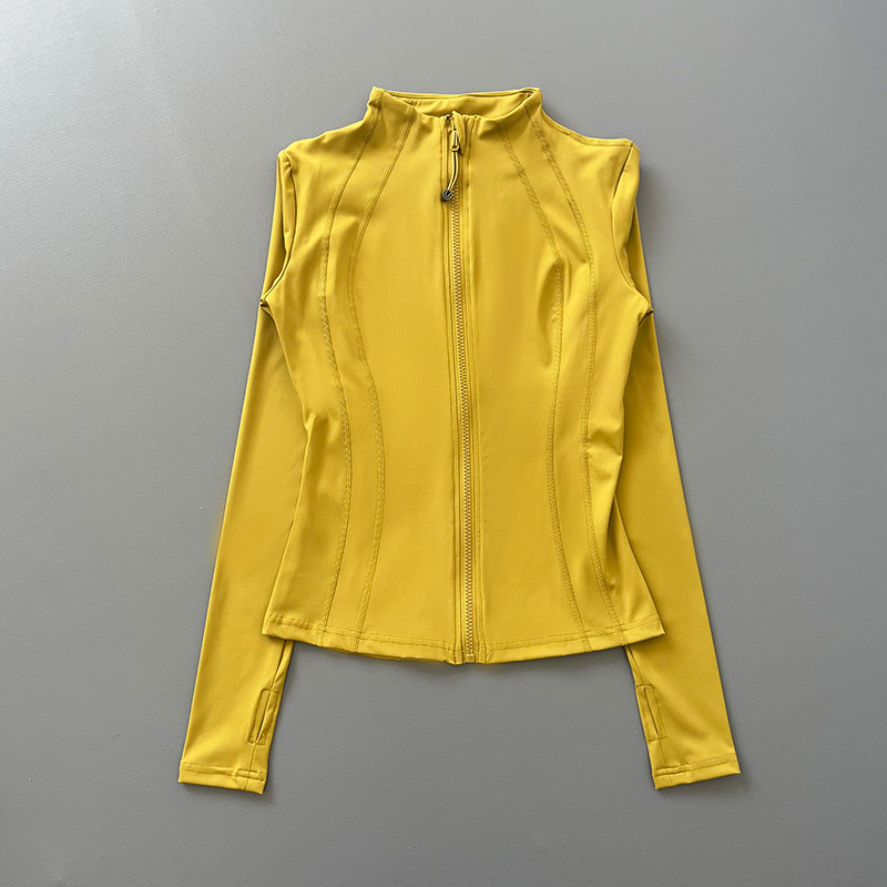 جاكيت رياضي نسائي بأكمام طويلة - مراجعة Running Gear وسعره