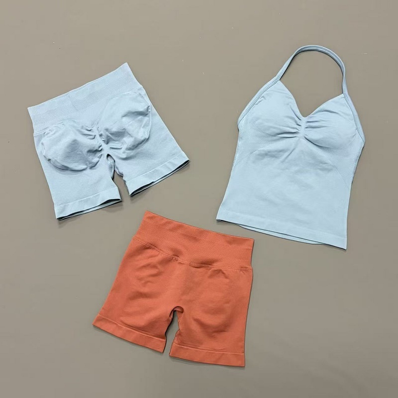 طقم رياضي نسائي مكون من قطعتين - مراجعة Running Jogging Gear وسعره